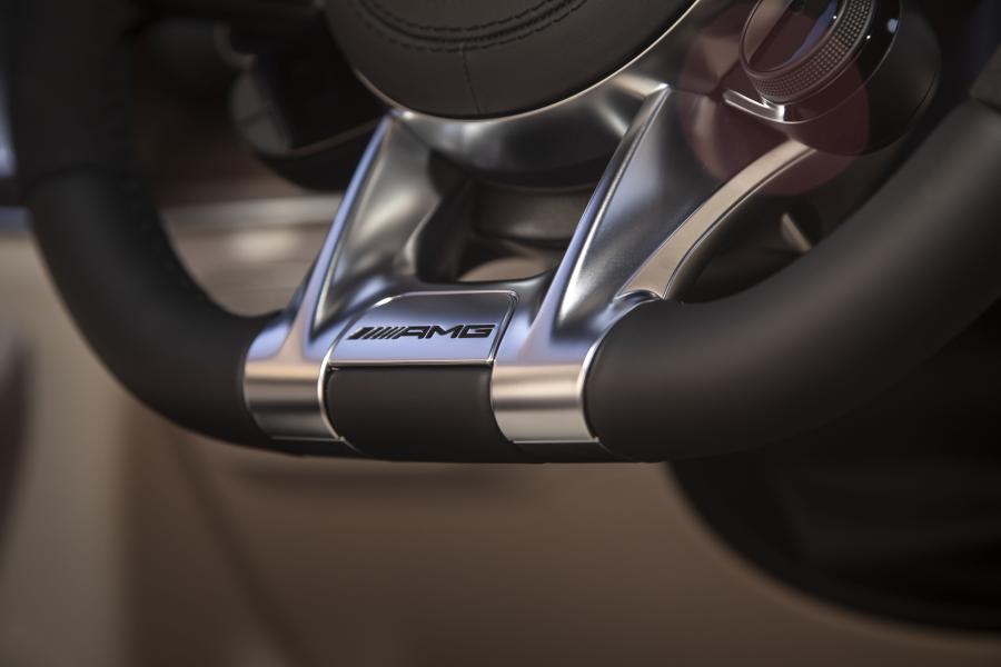 Детали интерьера Mercedes-AMG GLS63 4Matic+ (X167) 2020 года  (NA) (фото 55 из 89)